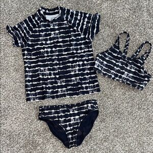 Athleta Kids Black and White Rashguard Set